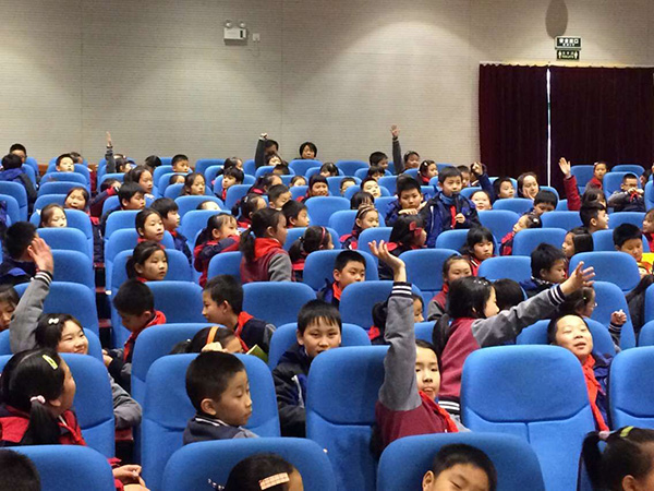 "发现杯"编程挑战流动课堂上海师大附属实验小学