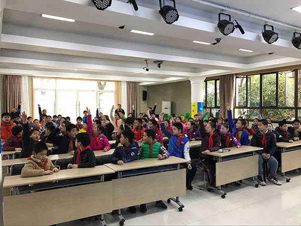 "发现杯"编程挑战流动课堂之上海绿苑小学站