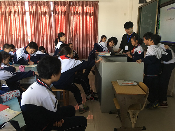 "发现杯"编程挑战流动课堂之广州菩提路小学站