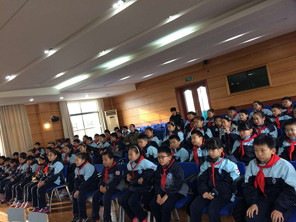 "发现杯"编程流动课堂上海漕河泾开发区实验小学