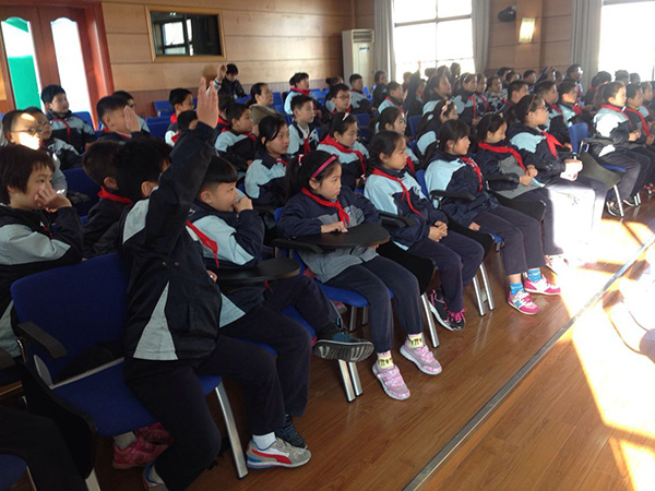 "发现杯"编程流动课堂上海漕河泾开发区实验小学