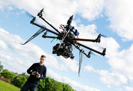 国外积极布局 无人机送货到家终将实现？