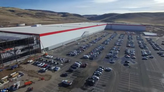 无人机曝光特斯拉超级工厂 预计2020年完工