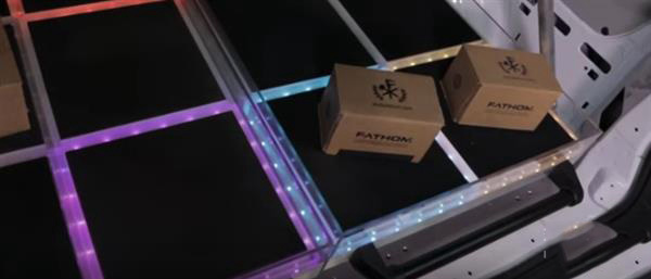 奔驰与3D打印工作室合作开发智能货物系统