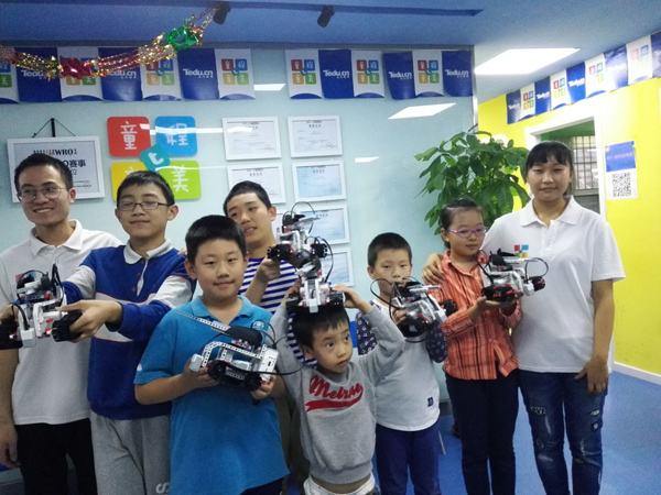 成都锦江校区乐高机器人训练营课程限时优惠中