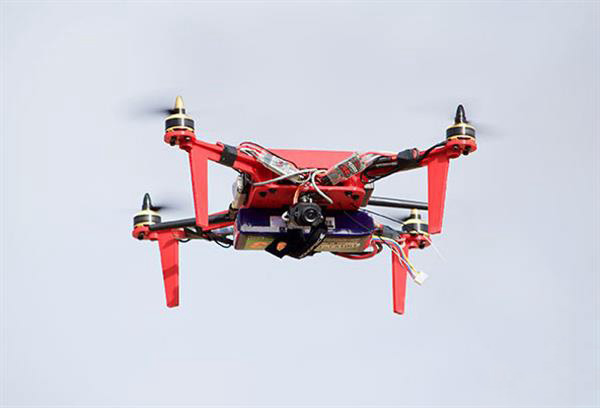 美国陆军研究人员24小时内制作特定任务的3D打印无人机