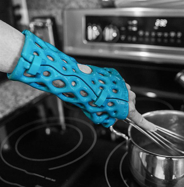 ActivArmor用3D扫描创建透气防水的石膏夹板替代设备