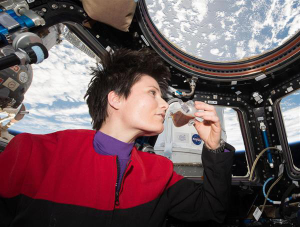 用NASA认证的3D打印太空杯喝咖啡吧！