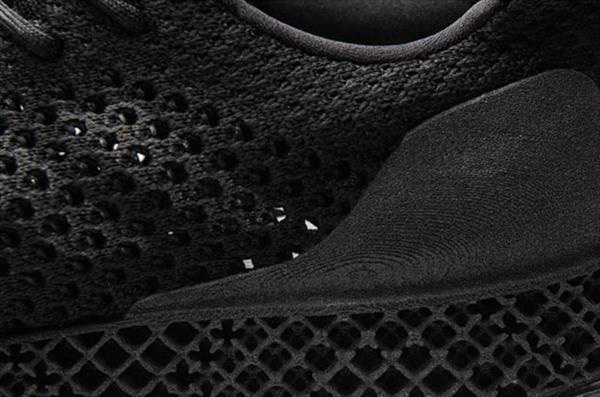 阿迪拟于2017年使用Speedfactory制造3D打印鞋子