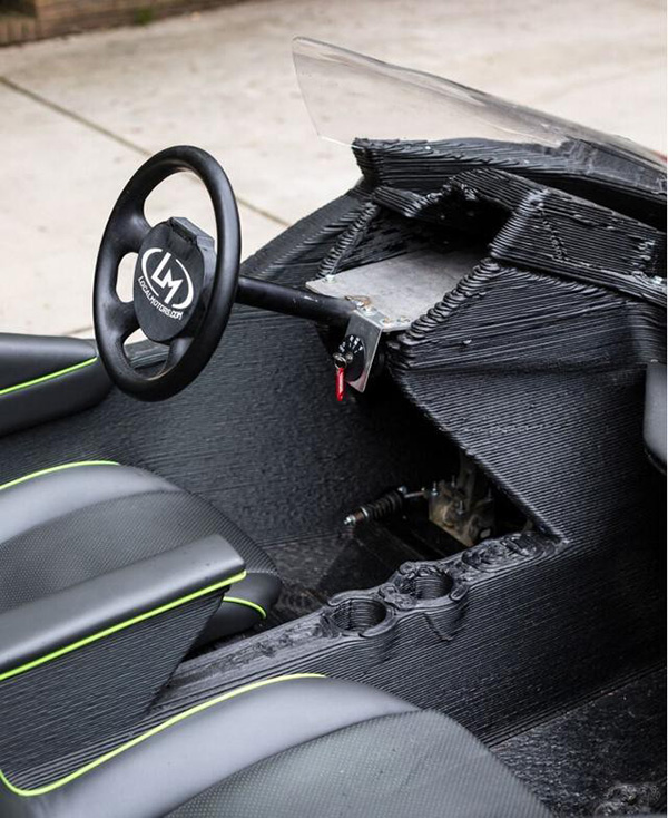 世界上第一辆用3D打印的汽车是什么样？