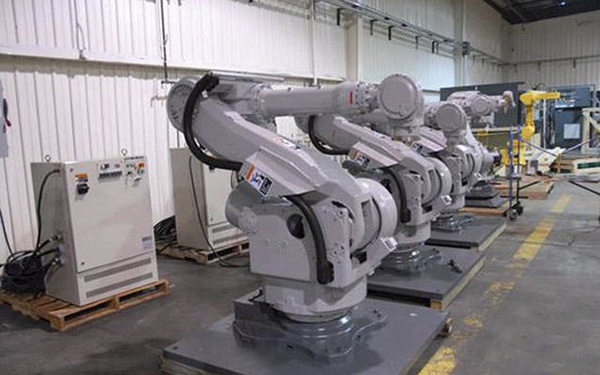 数据揭示全球工业机器人地图 中国保有量最大