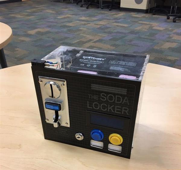 17岁美国创客3D打印自动售货机Soda Locker，可放入学校储物柜