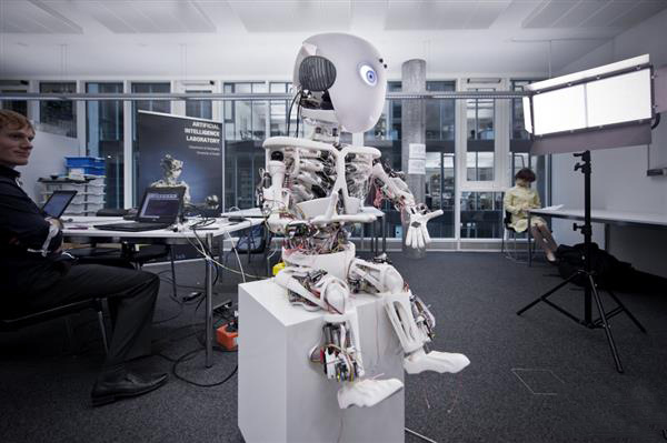 人工智能的新突破：3D打印类人机器人Roboy Junior