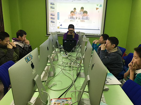 北京大钟寺校区：少儿编程体验课开班盛况