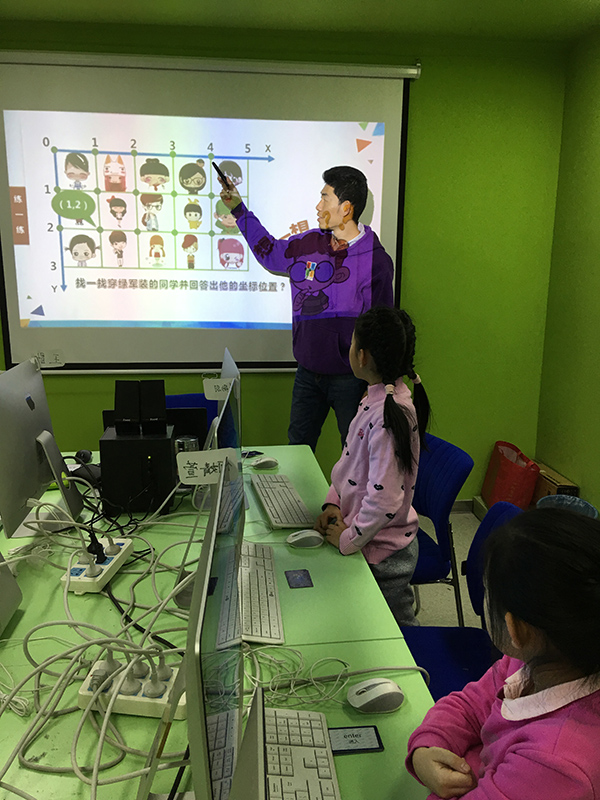 北京大钟寺校区：少儿编程体验课开班盛况
