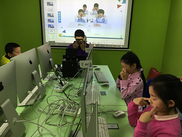 北京大钟寺校区：少儿编程体验课开班盛况