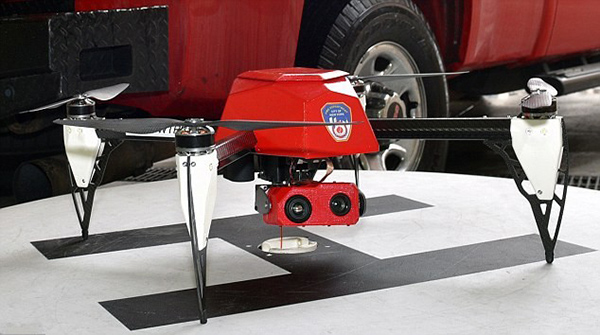 纽约市消防局首次使用无人机灭火