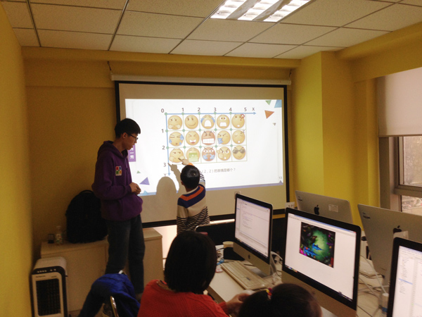 北京广渠门校区：少儿编程体验课开班盛况