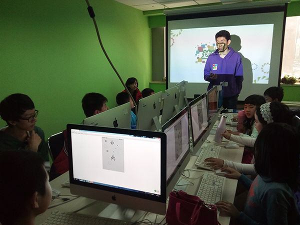 北京广渠门校区：少儿编程体验课开班盛况