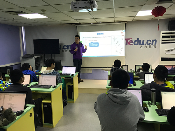 北京大钟寺校区：少儿编程正式课开班盛况