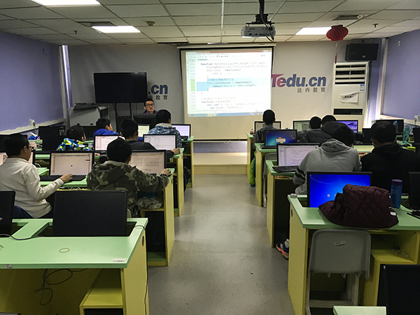 北京大钟寺校区：少儿编程正式课开班盛况