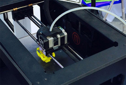 Nano－Racing无人机：3D打印机身让装配更简单