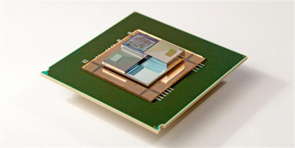科学家开发出世界首个兼具供能和冷却功能的3D打印液体电池