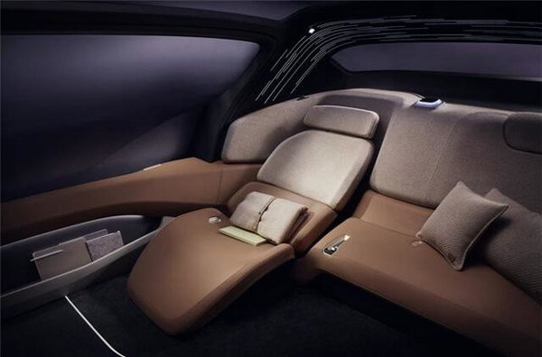  比起昂贵的电动跑车 人工智能概念车更实际