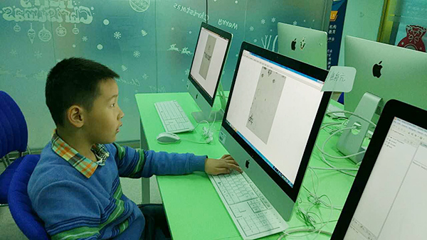 北京大钟寺校区：少儿编程体验课开班盛况