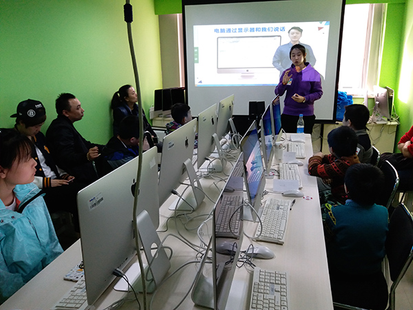 北京大钟寺校区：少儿编程体验课开班盛况