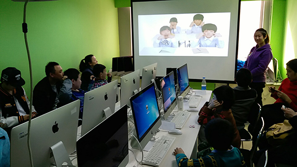 北京广渠门校区：少儿编程体验课开班盛况