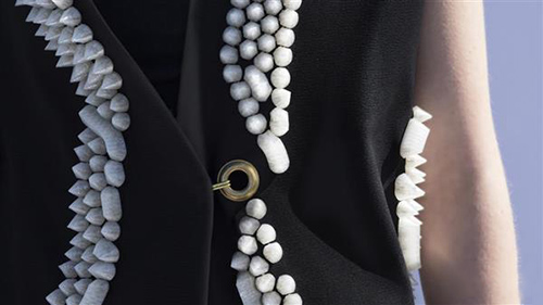 APEX COAT：结合了3D打印设计和手工制作技术的时尚外套