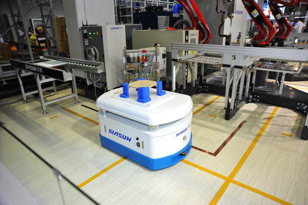 “全向移动机器人”助力车间物流