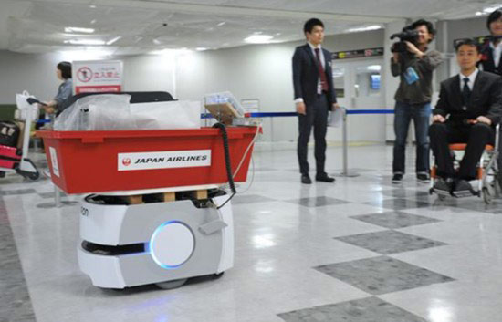 日本试验机场搬运机器人 适应机场新需求