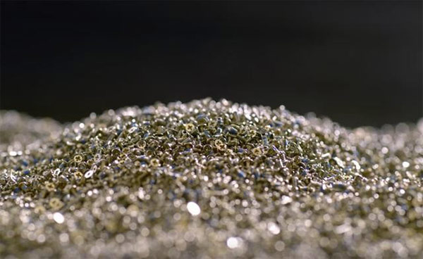 苹果研发Liam机器人每11秒就可"杀"掉一部iphone