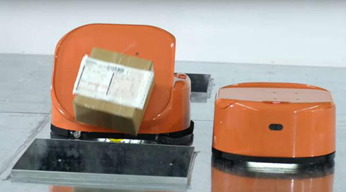 智能化变革 分拣机器人使快递公司人工成本降一半