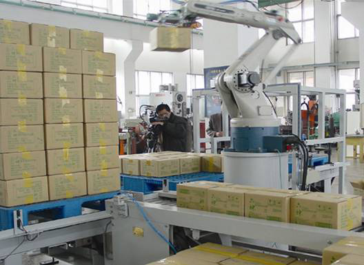 AGV技术成果颇受瞩目 物流机器人或迎来春天