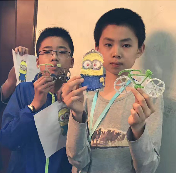 少儿3D打印携包商银行举办预见未来亲子活动课