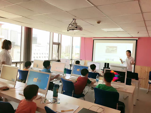 万寿路校区：少儿3D打印母亲节活动课开班盛况