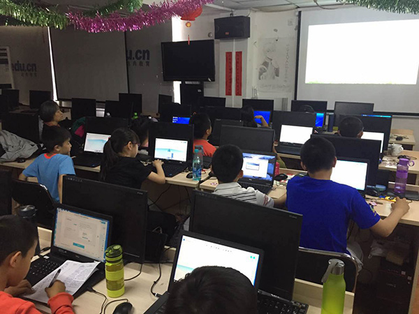 大钟寺校区：少儿3D打印母亲节活动课开班盛况