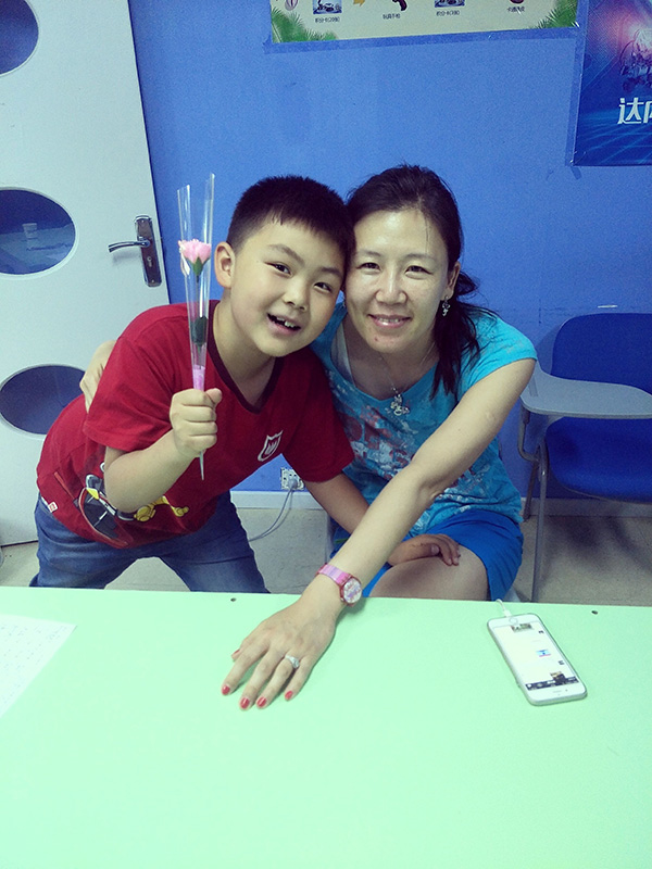 童程童美少儿编程母亲节活动课开班盛况