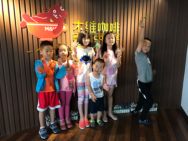 少儿3D打印携木维咖啡举办亲子活动课