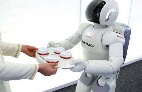 美的携库卡机器人亮相 未来智能厨房由语音控制