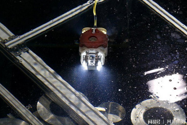 东芝研发出新型水下机器人 用于福岛核电站的清理工作