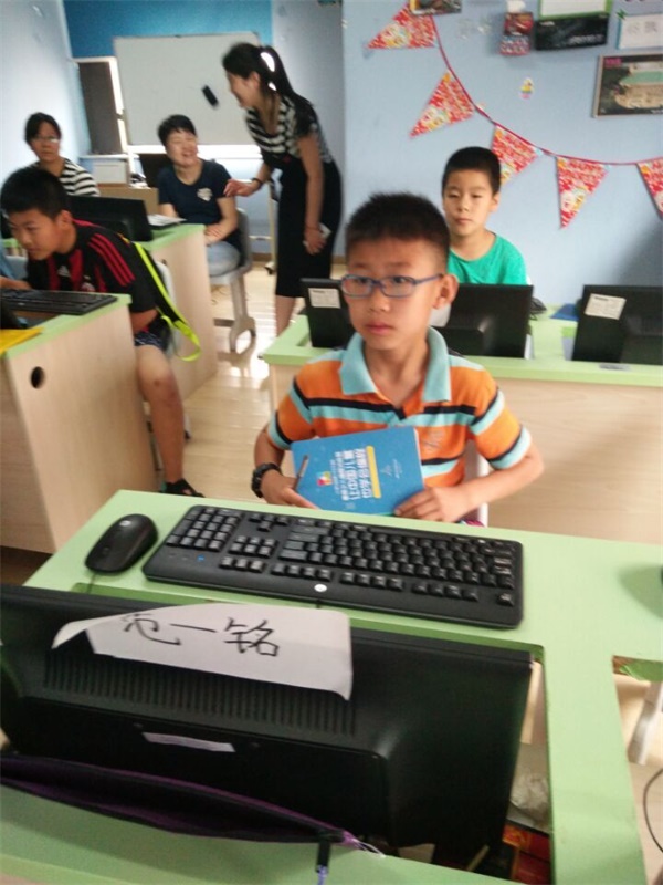 山东青岛CBD校区：少儿编程体验课开班盛况