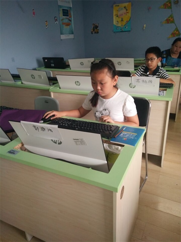 山东青岛CBD校区：少儿编程体验课开班盛况