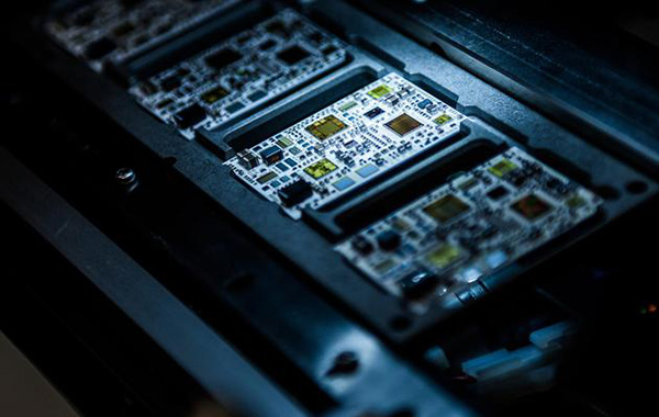 微软组建通用人工智能实验室：挑战谷歌DeepMind