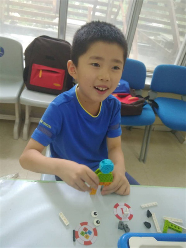 北京大钟寺校区：智能机器人编程乐高EV3体验课