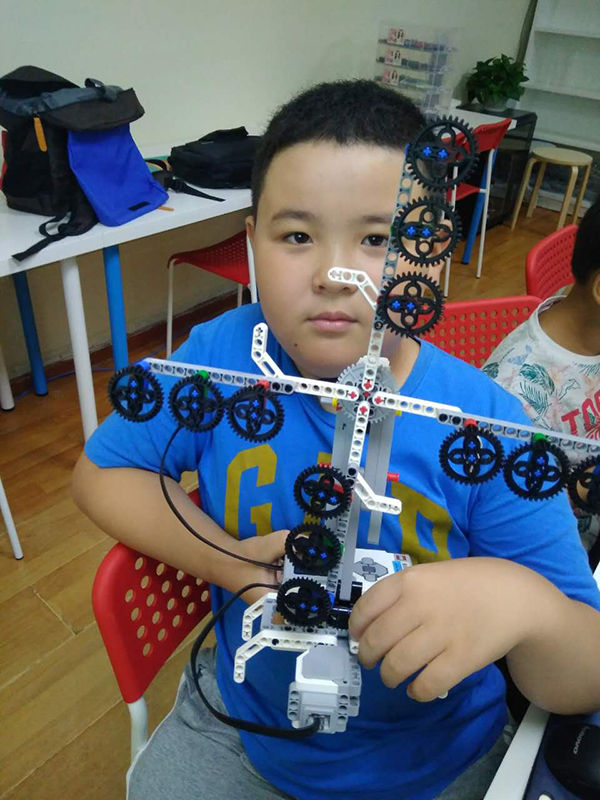 北京大钟寺校区：智能机器人编程乐高体验课