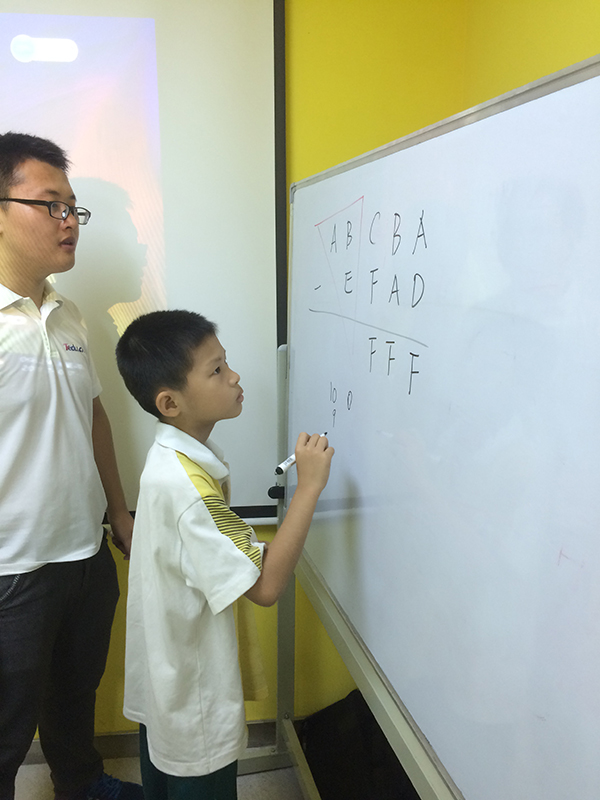 北京大钟寺校区：编程数学体验课开班盛况